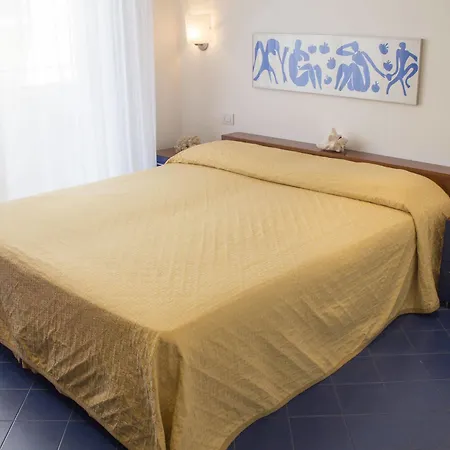 Hotel Atlas 3*